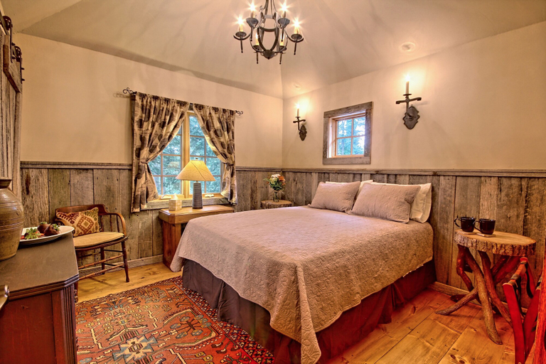 Bedroom 2, Lake Rabun Hotel & Restaurant, Rabun