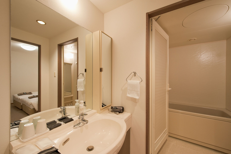 Bathroom 5, One Niseko Resort Towers, Rankoshi