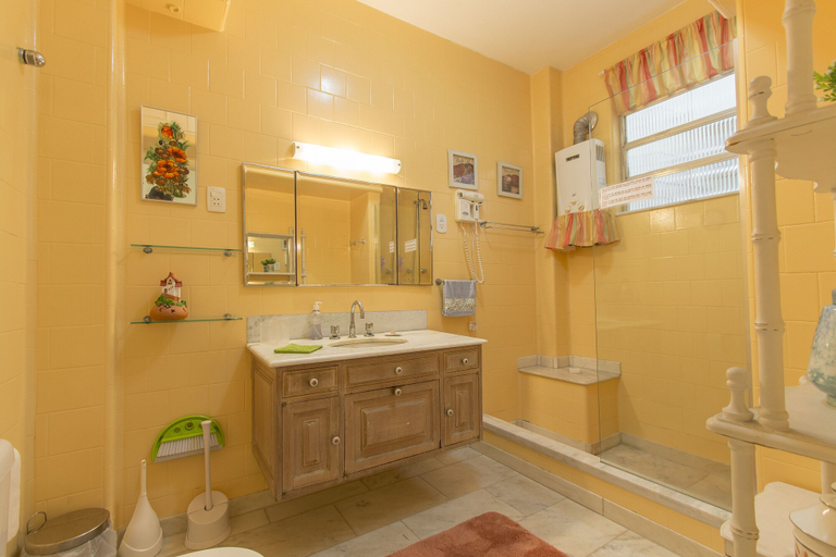 Bathroom 3, LineRio Praia de Copacabana 375, Rio de Janeiro