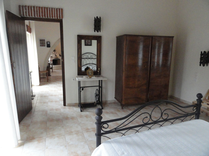Bedroom 2, Villa Arokaria, Faistos