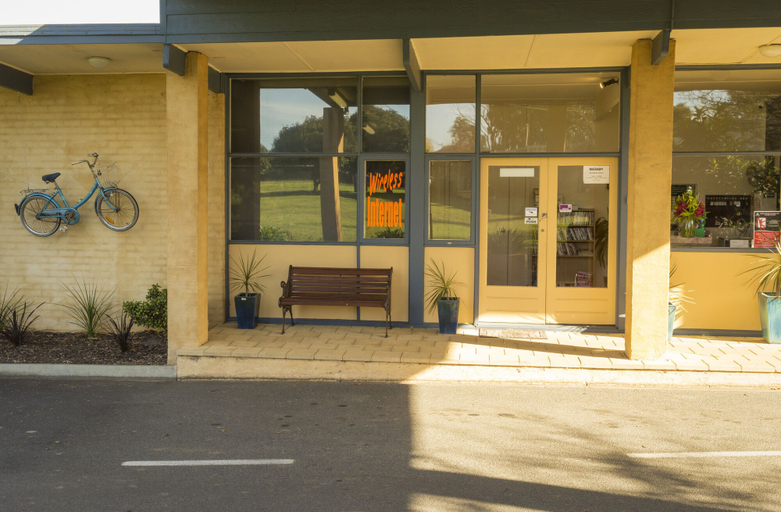 Exterior & Views 2, Motel Traralgon, Latrobe - Traralgon