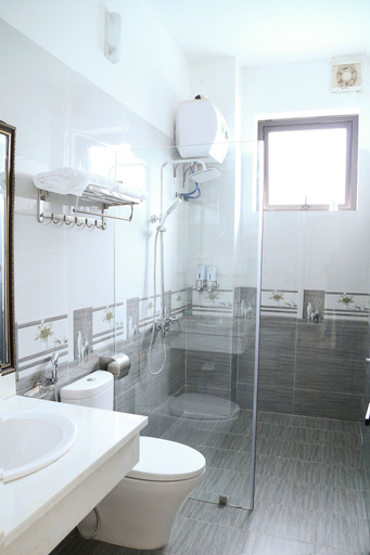 Bathroom 3, IRIS HOTEL HALONG, Hạ Long