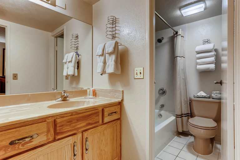 Others 5, Lift House Lodge, Vail Lionshead Studio Condo, Walk to Gondola, Eagle