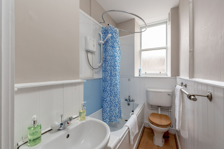 Bathroom, Silver Lining - St Leonard St Apartment, Edinburgh