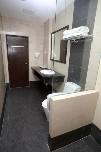 Bathroom 4, Crystal Lodge, Kota Bharu
