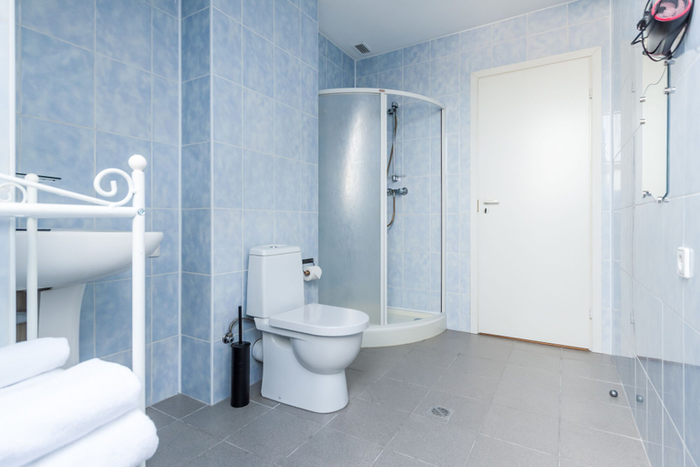 Bathroom 3, Volkov Hotel, Sankt-Peterburg gorsovet