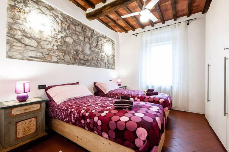 Bedroom 2, Pietra del Sole, Lucca