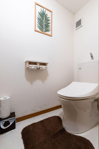 Bathroom 3, Bainan House, Osaka