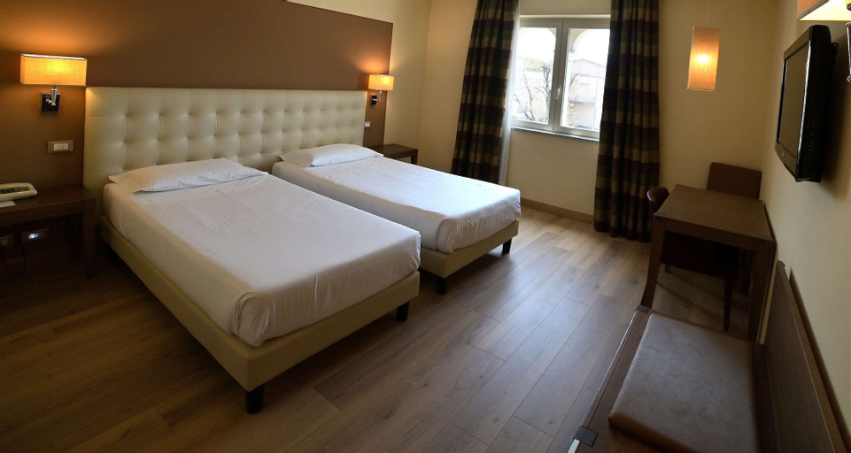 Bedroom 2, Best Western Grand Hotel Guinigi, Lucca