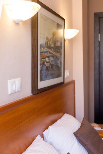 Bedroom 3, Raduzhny Hotel, Sochi gorsovet