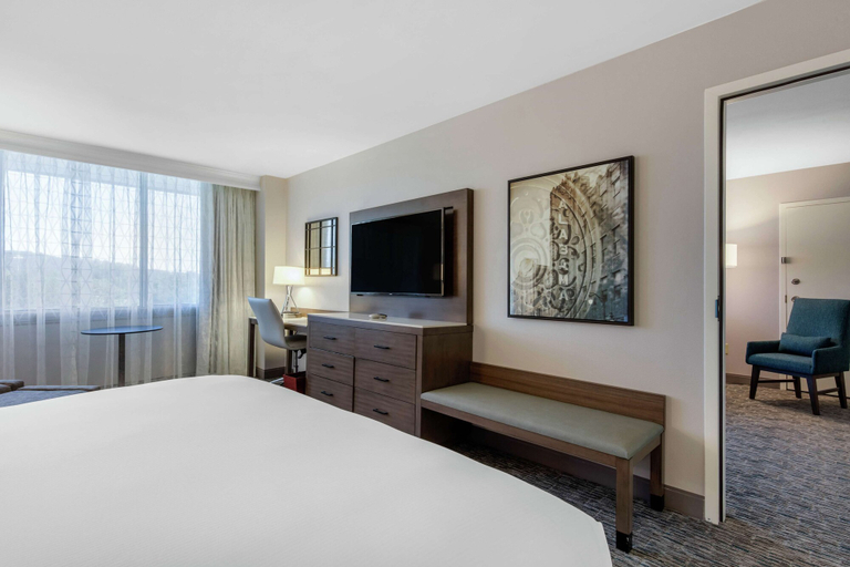 Bedroom 3, DoubleTree by Hilton Birmingham Perimeter Park, Jefferson