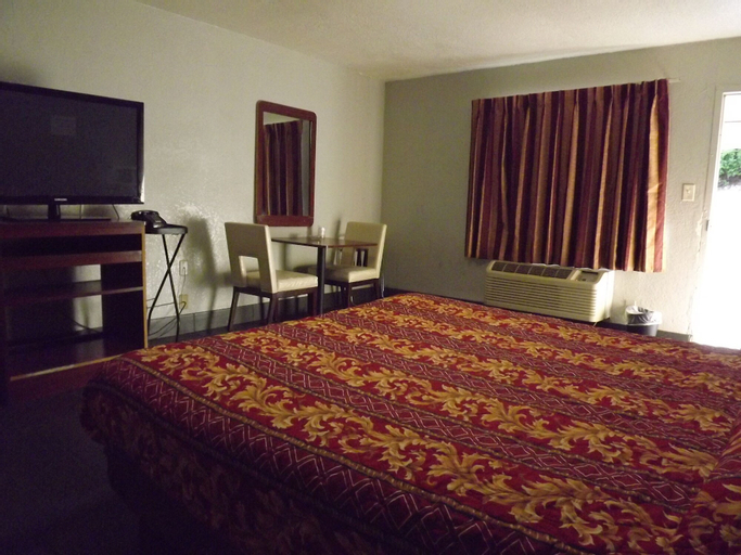 Bedroom 15