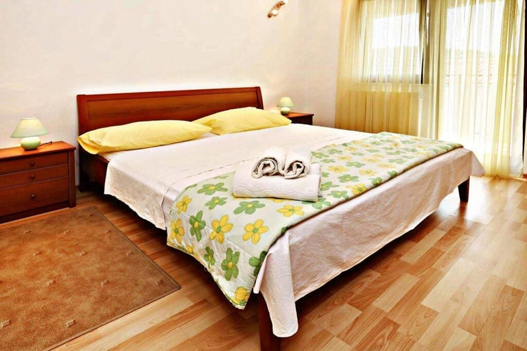 Bedroom 2, Villa Martini, Marina