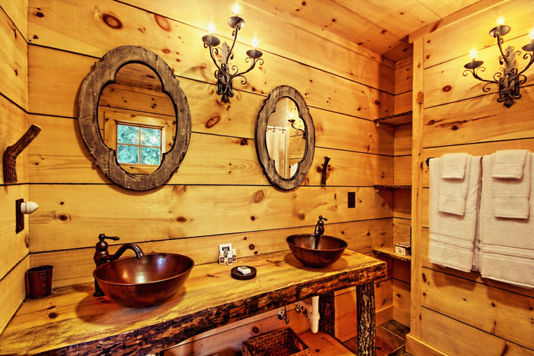 Bathroom 3, Lake Rabun Hotel & Restaurant, Rabun