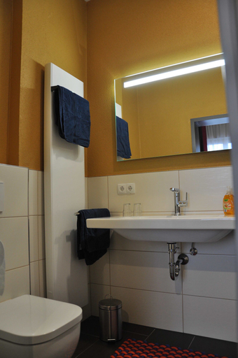 Bathroom, Gästehaus Sonne, Main-Spessart