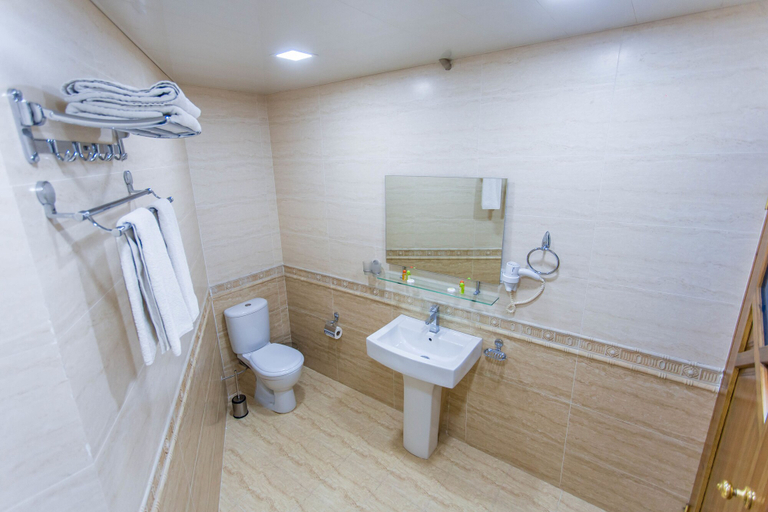 Bathroom 3, Kukaldosh Boutique Hotel, Buxoro