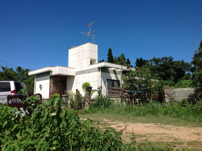 Exterior & Views 2, Milk-ya Guest House - Caters to Women only, Yomitan