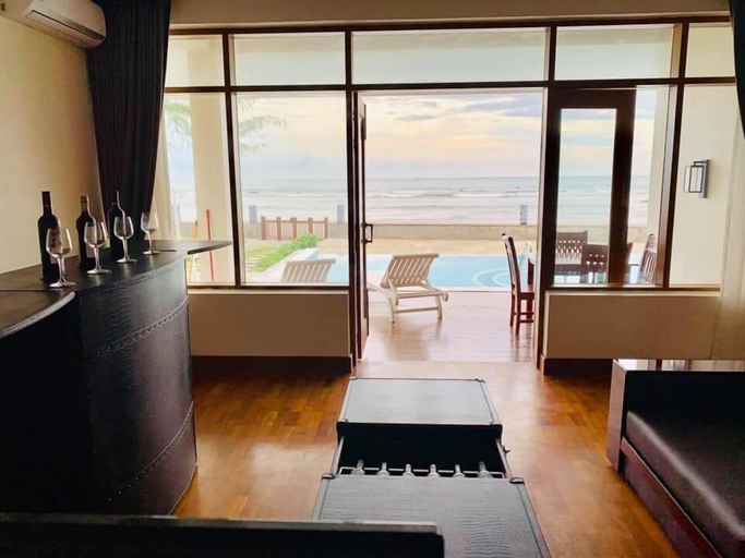 Others 5, Chaung Tha Lodge, Bassein