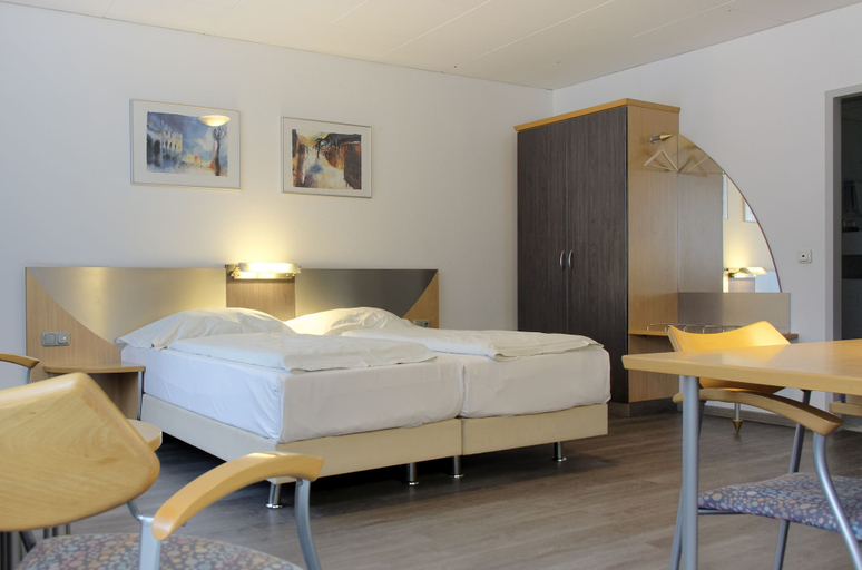 Bedroom 3, Opera Hotel Köln, Köln