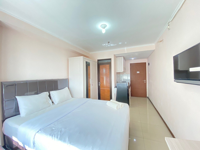 Bedroom 2, Simply Bright Studio Room at Gateway Pasteur Apartment By Travelio, Bandung