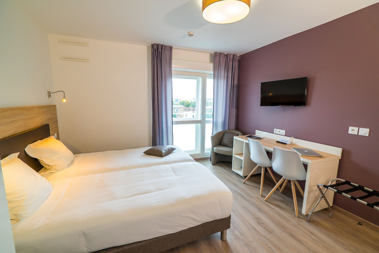 Bedroom 3, All Suites Appart Hôtel | Choisy-le-Roi, Val-de-Marne