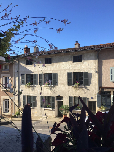 Exterior & Views 2, Maison Ladevèze, Loire