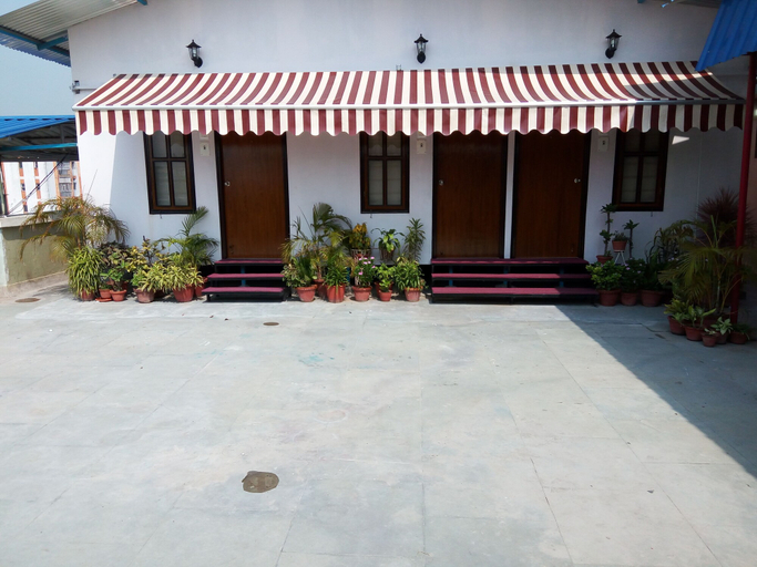 Exterior & Views 2, Hotel Rushabh Home, Kolkata