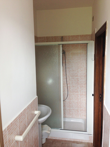 Bathroom 5, Bed & Breakfast Villa Flora, Salerno