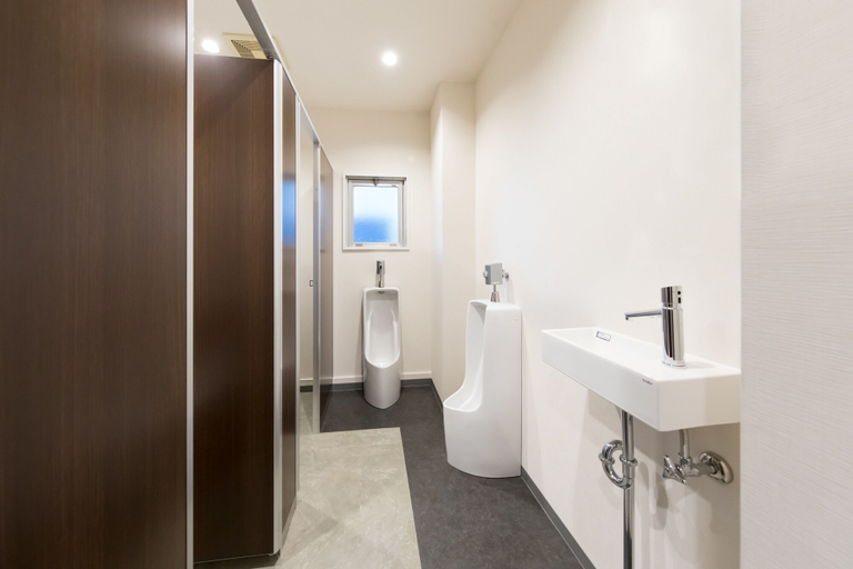 Bathroom 5, Rota Hostel, Osaka