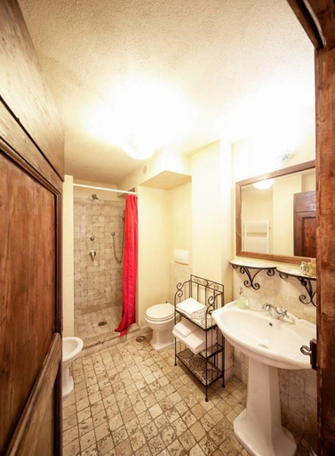 Bathroom 3, La Cavetta Country House, Roma