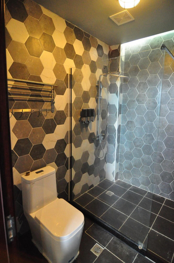 Bathroom 3, Saipan Skyline Designers Hotel, Saipan