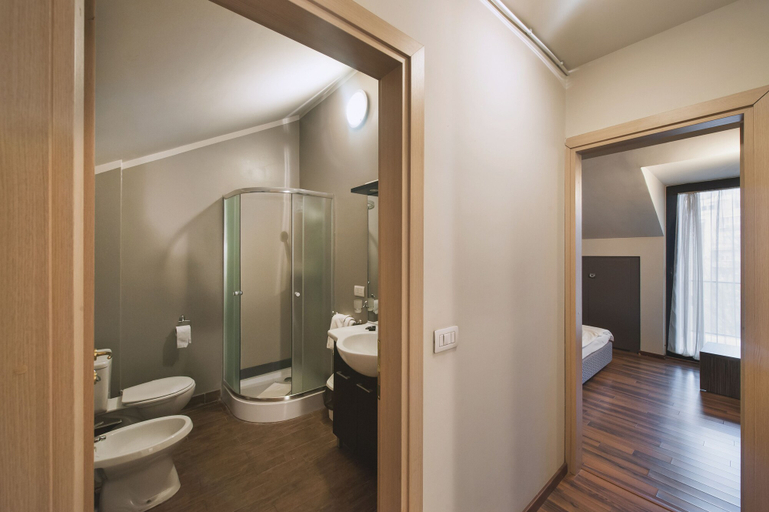 Bathroom 4, Hemingway Residence, Municipiul Bucuresti