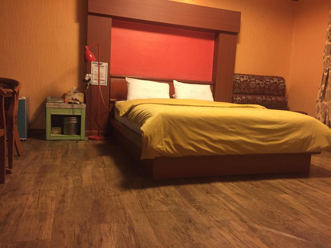Bedroom 3, Prince Motel, Gwangsan
