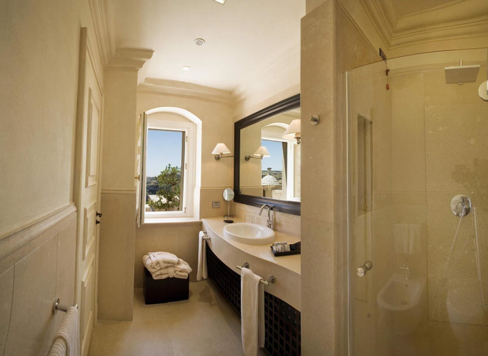 Bathroom 5, Palazzo Gattini Luxury Hotel, Matera