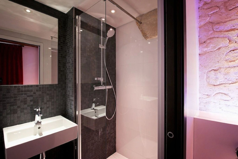 Bathroom 4, Hotel le Clos de Notre Dame, Paris