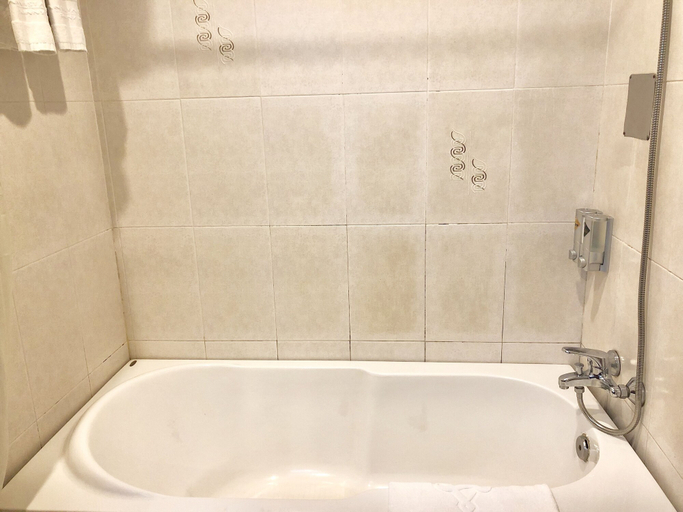 Bathroom 5, Sunny Hotel, Nha Trang