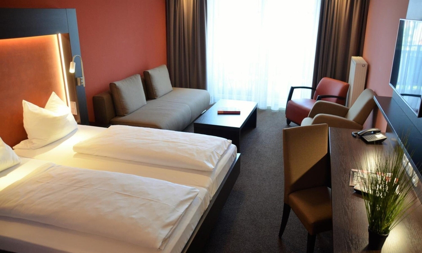 Bedroom 4, Hotel Bergwirt, Ansbach