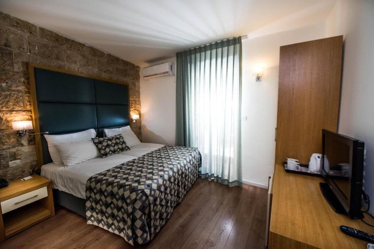 Bedroom 3, Jerusalem Inn