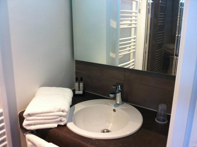 Bathroom 3, Hôtel des Marais Salants, Loire-Atlantique