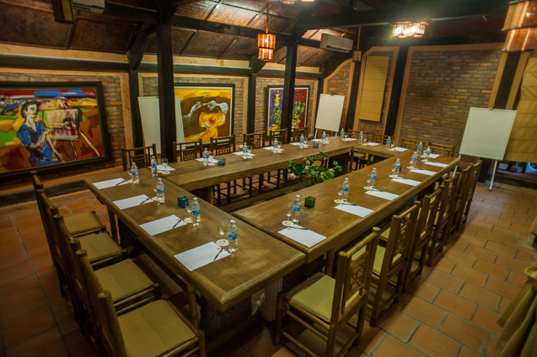 Food & Drinks 5, Van Chai Resort, Sầm Sơn