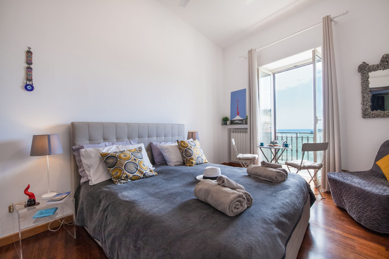 Bedroom 4, NapoliCentro Mare, Napoli