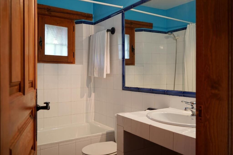 Bathroom 4, La Tejera De Fausto, Segovia