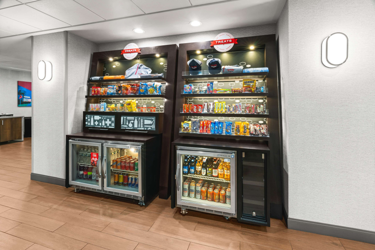 Food & Drinks 5, Hampton Inn Seekonk, Bristol