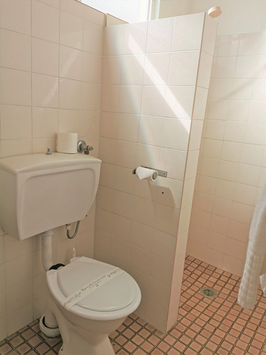 Bathroom 4, Bathurst Explorers Motel, Bathurst Regional - Pt A