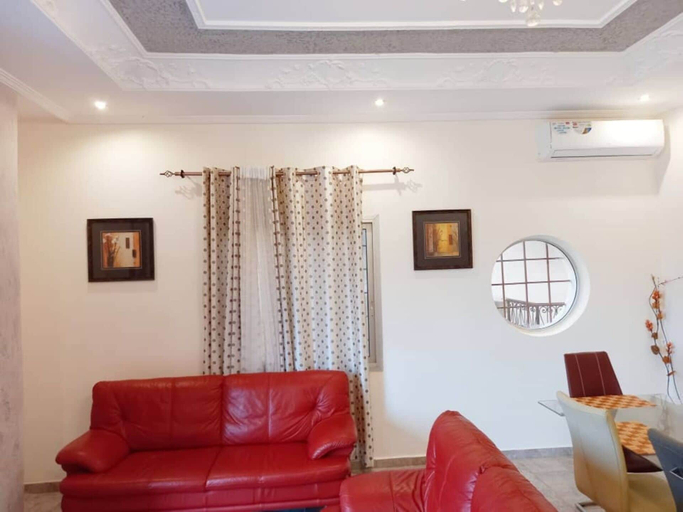 Others 5, Lovely 2-bed Apartment in Kribi-douala, Océan