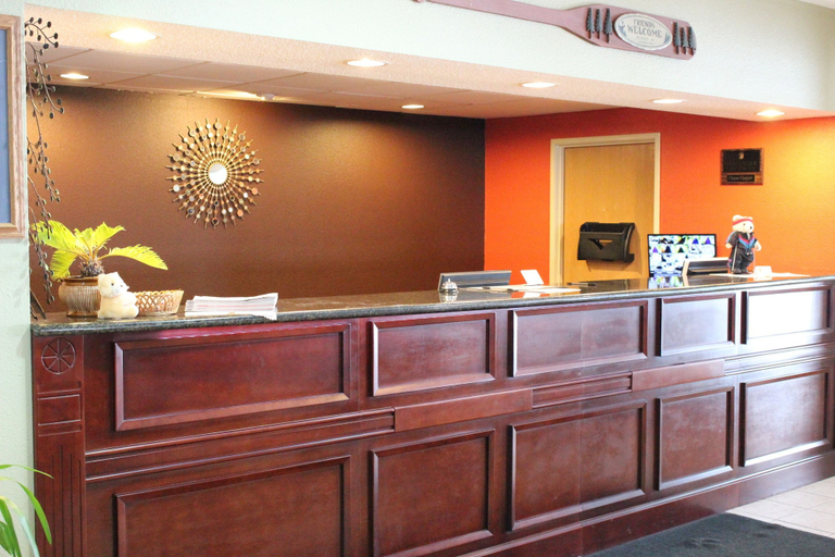 Others 5, Super 8 by Wyndham Osseo WI, Trempealeau