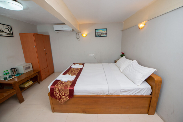 Bedroom 3, Yangon Urban Hotel, Yangon