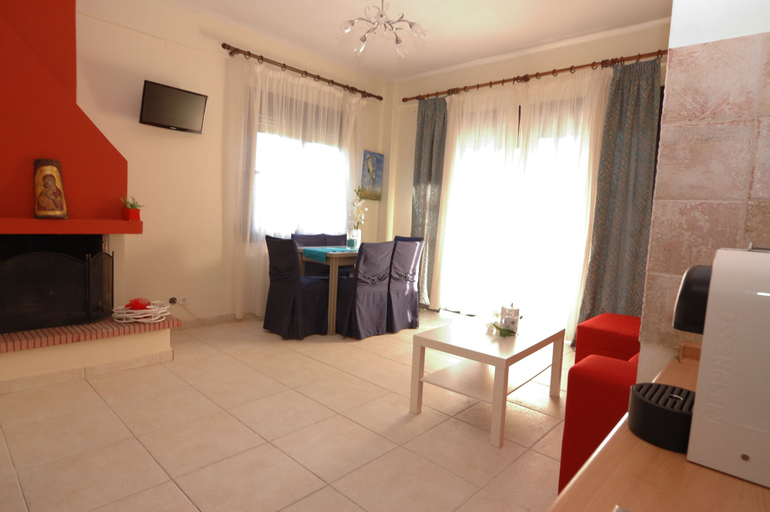 Others 3, Petra Mare Villas, Central Macedonia