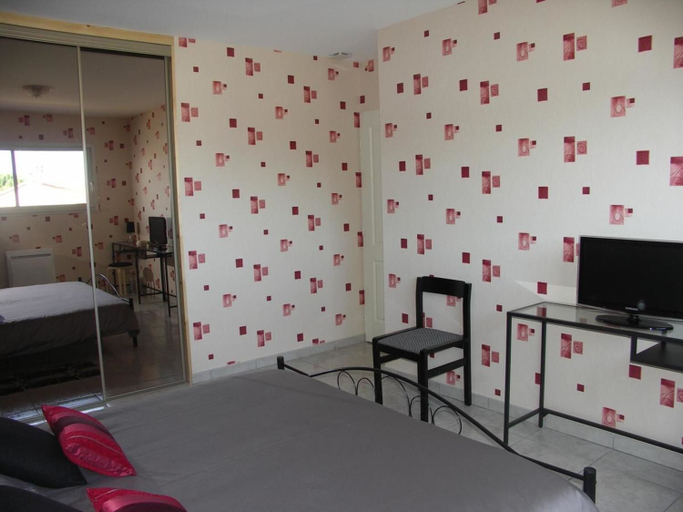 Bedroom 4, Chambres d'Hôtes Le Saint Ô Détente, Haute-Garonne