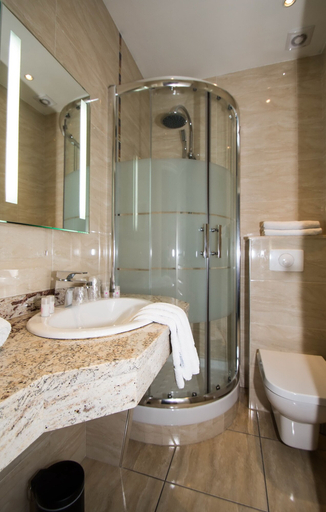 Bathroom 4, Hôtel Parisien, Alpes-Maritimes